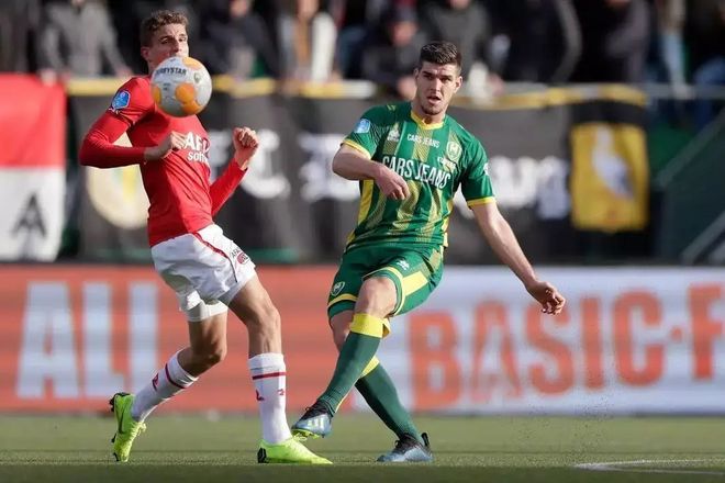 球队经常被 球队经常被