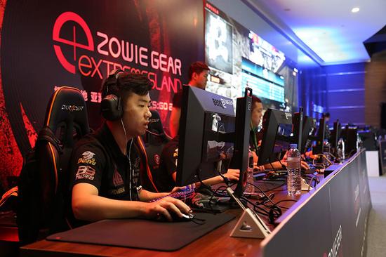 对于他而言 对于他而言