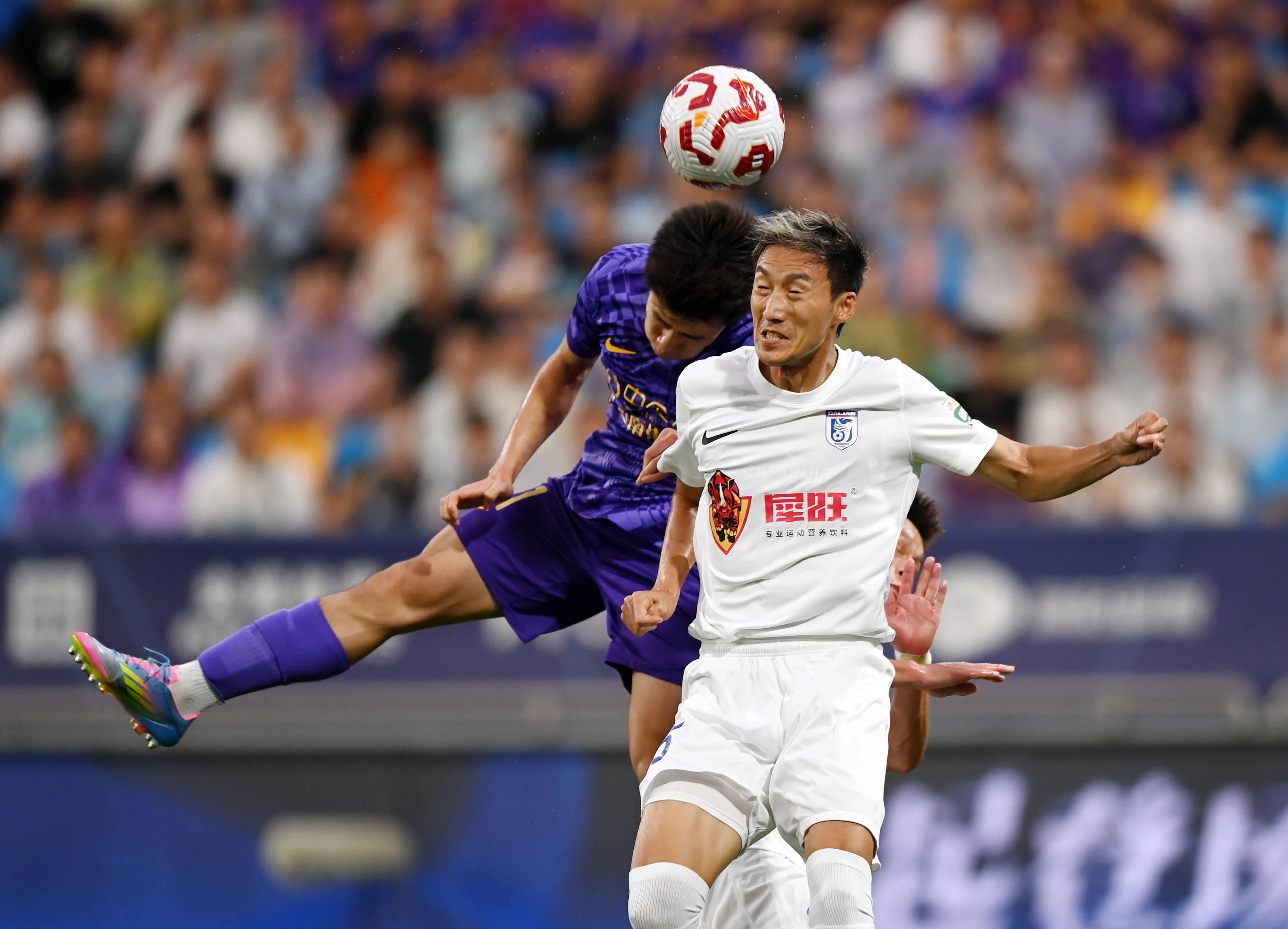 现出无可匹 现出无可匹