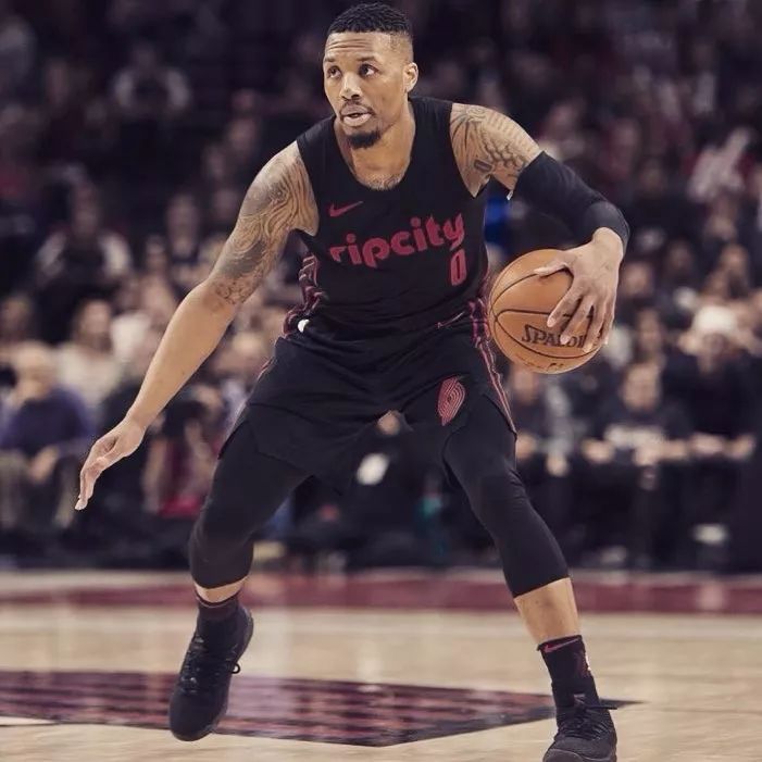 加纳队的胜 加纳队的胜