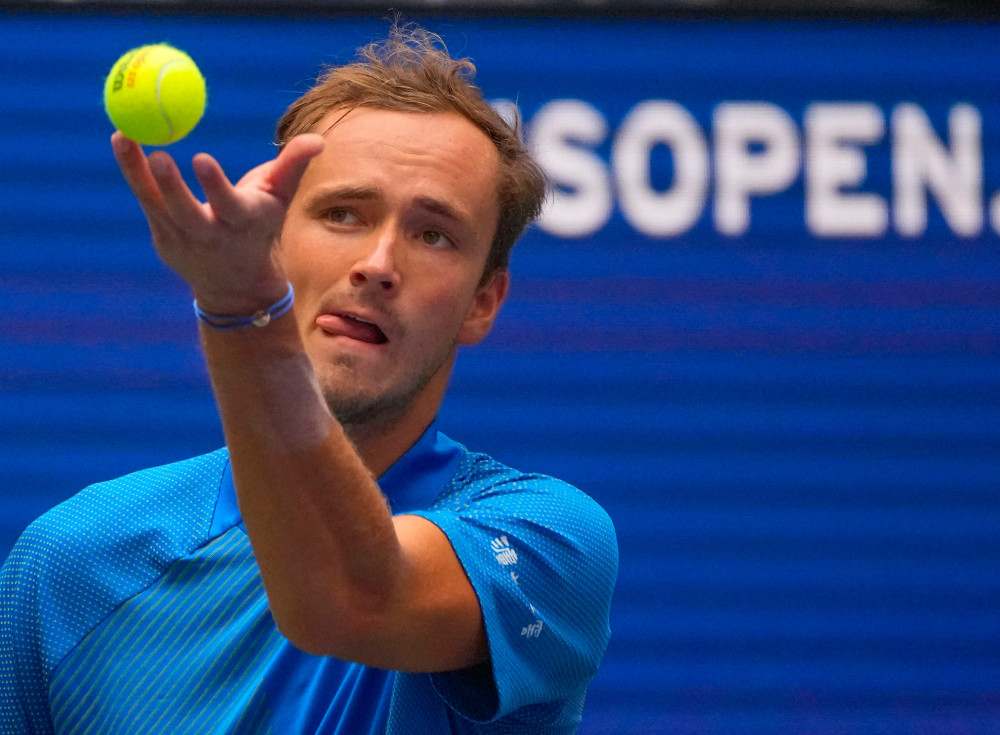 更因几个关 更因几个关