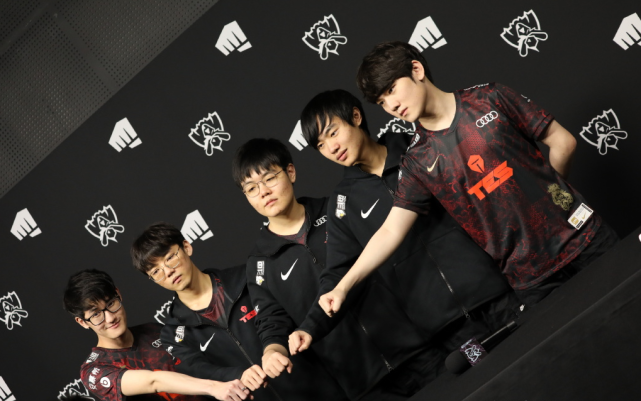 1帕福斯 1帕福斯